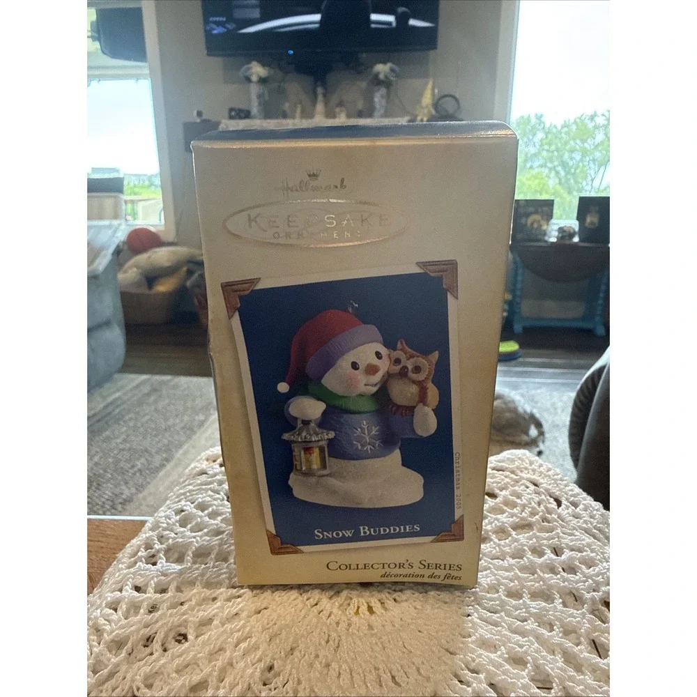 Hallmark Keepsake Ornament 2005 Snow Buddies Repaint With Red 8th In Series NIB